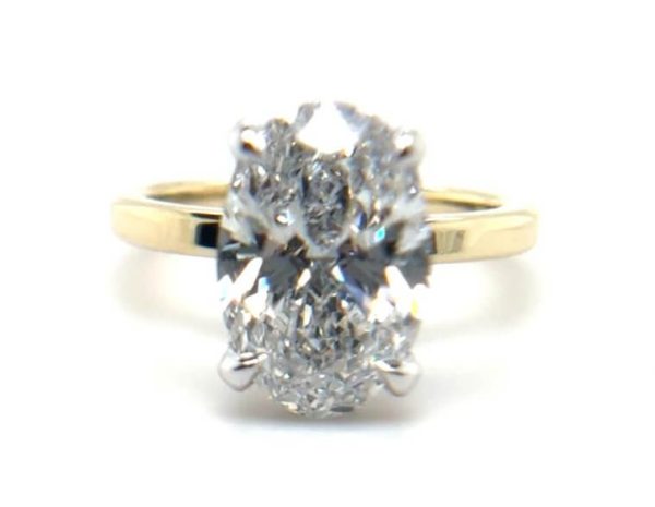 Modern, 4.00 carat Oval Center