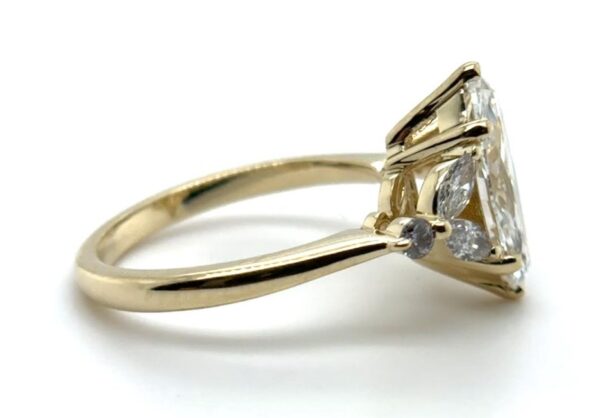 Modern, Leaf-Motif Multi Diamond Ring - Yellow Gold - Image 4