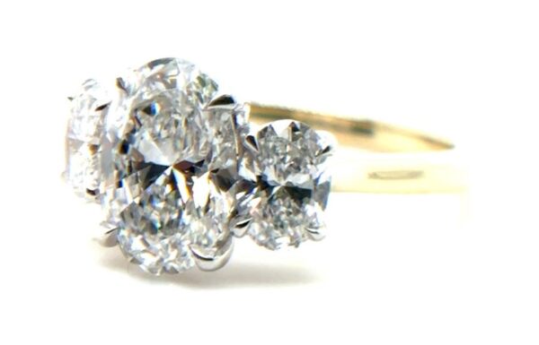 Three Stone Oval Diamond Ring - Yellow Gold - Image 2